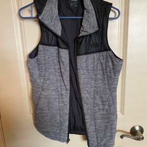 The North Face Black and Gray Fleece Vest